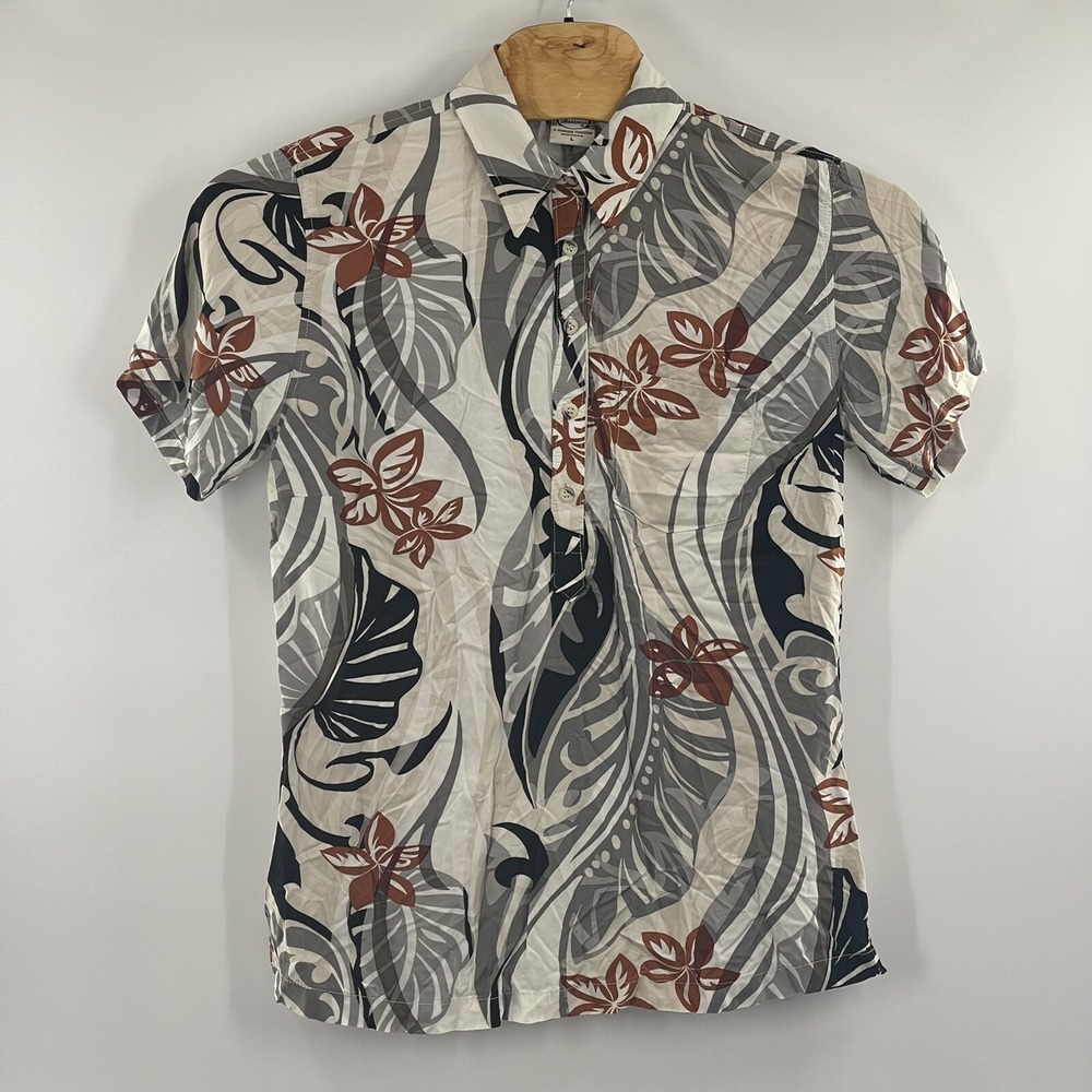 Go Barefoot Hawaiian Shirt‎ Made In USA Men's Size Large Rayon 1/2 Button